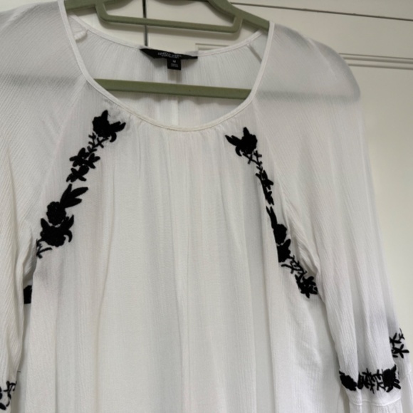 VeraWang~ Simply Vera, Boho, Peasant Blouse - Picture 4 of 7